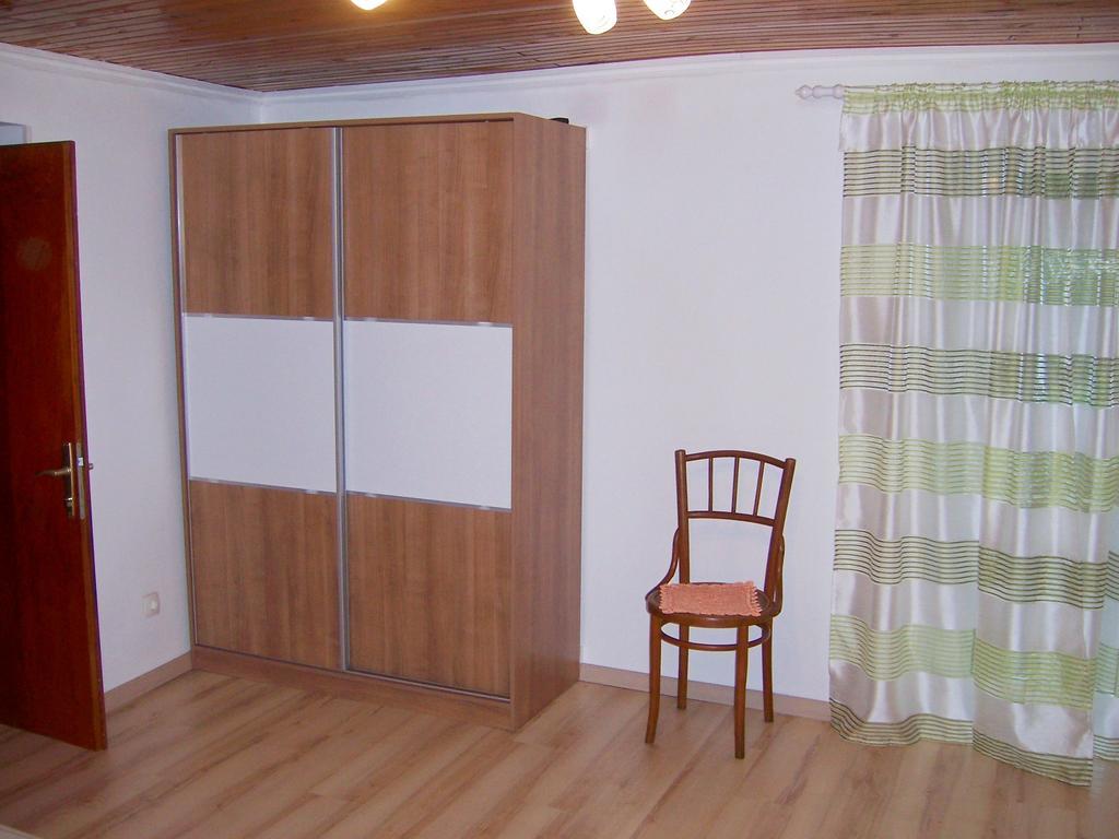 Apartment Dinka Kornić Exteriör bild
